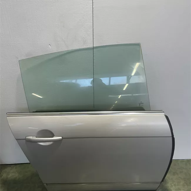 Porta posteriore destra