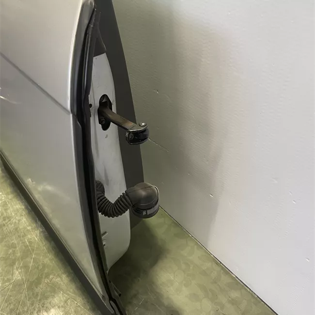 Porta posteriore destra