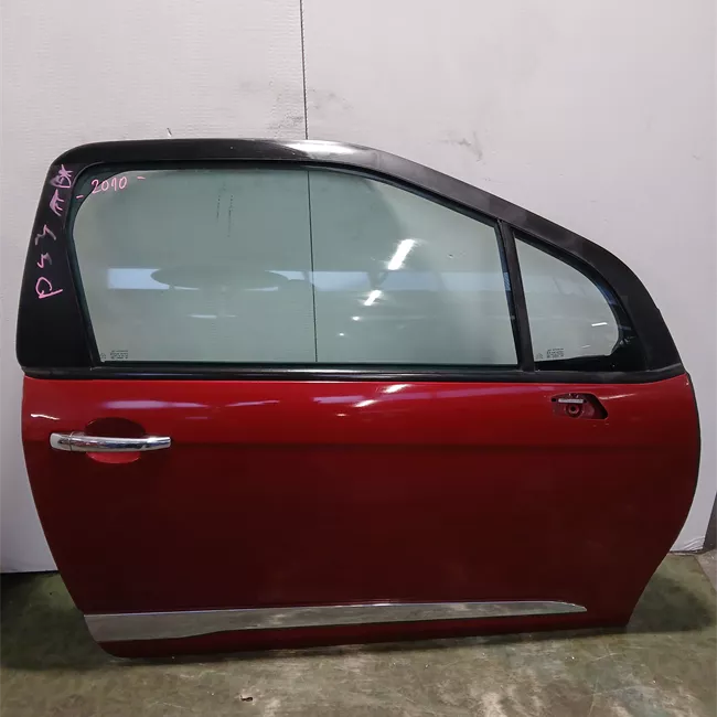 Porta anteriore destra