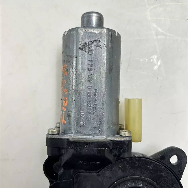 Motorino alzacristallo porta anteriore destro