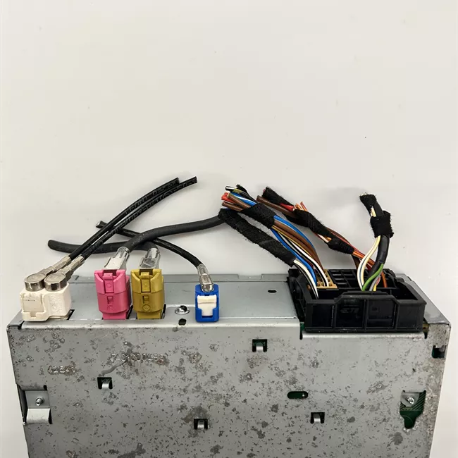 Display navigatore satellitare con slot schede SD schede SD