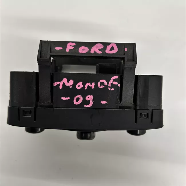 Interruttore blocco comando luci con accensione/spegnimento automatica