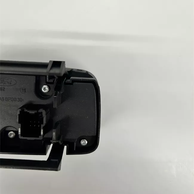 Interruttore blocco comando luci con accensione/spegnimento automatica