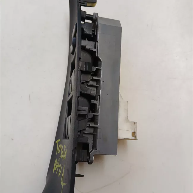 Interruttore alzacristalli porta anteriore