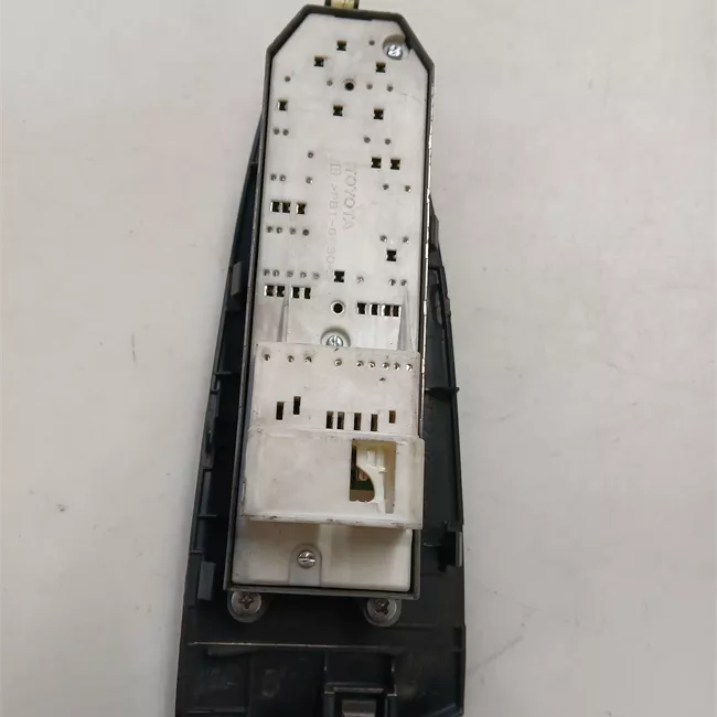 Interruttore alzacristalli porta anteriore