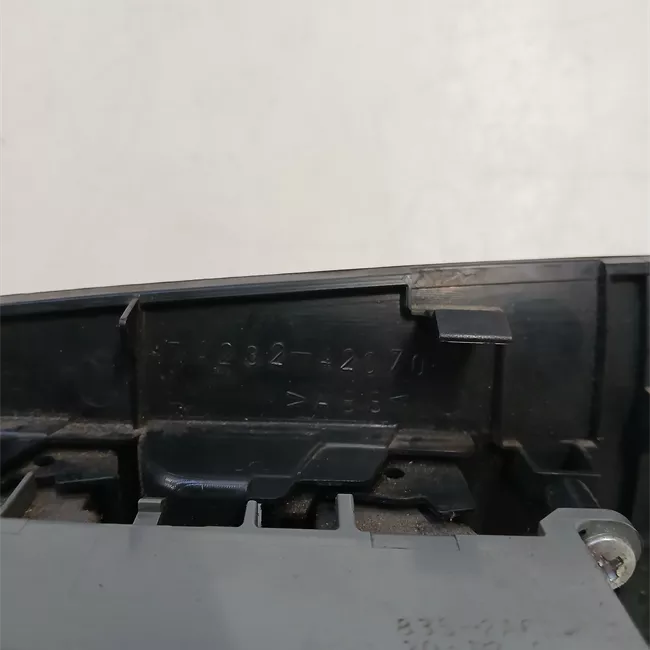 Interruttore alzacristalli porta anteriore