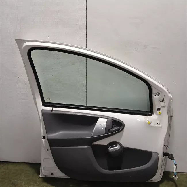 Porta anteriore sinistra