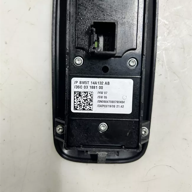 Interruttore alzacristalli porta anteriore