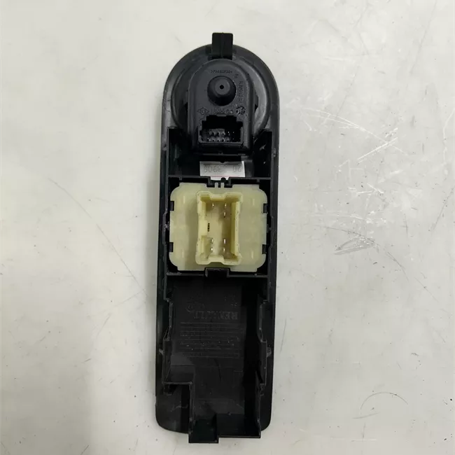 Interruttore alzacristalli porta anteriore