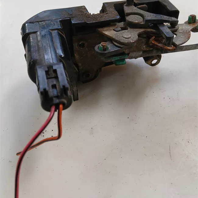 Serratura porta posteriore sinistra