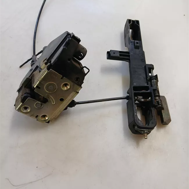 Serratura porta anteriore destra