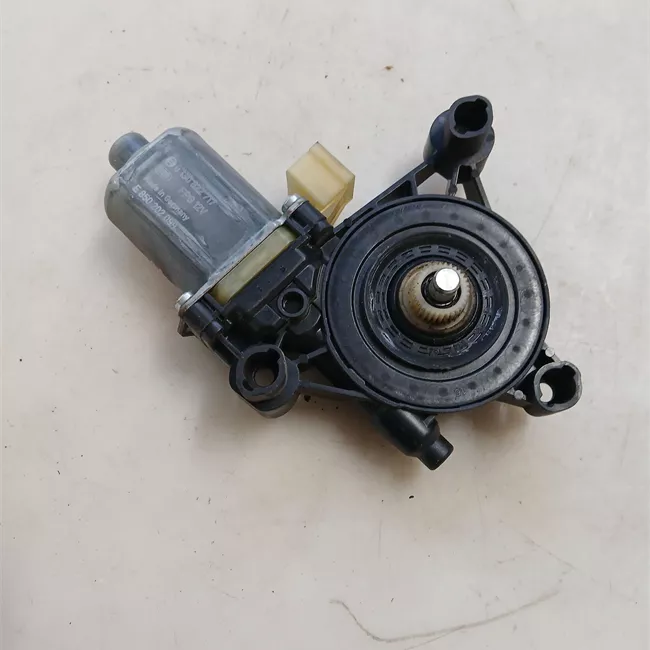 Motorino alzacristallo porta anteriore sinistro