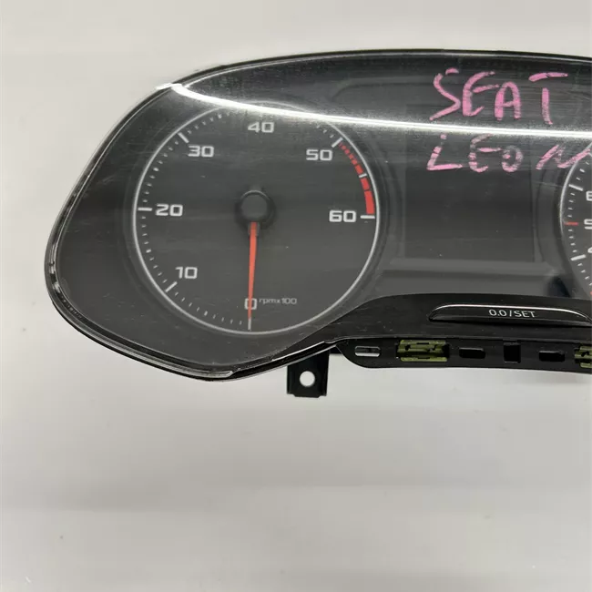 Quadro strumenti completo Display base/260 km/h