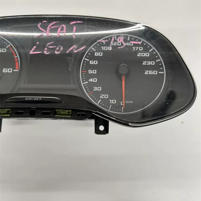 Quadro strumenti completo Display base/260 km/h