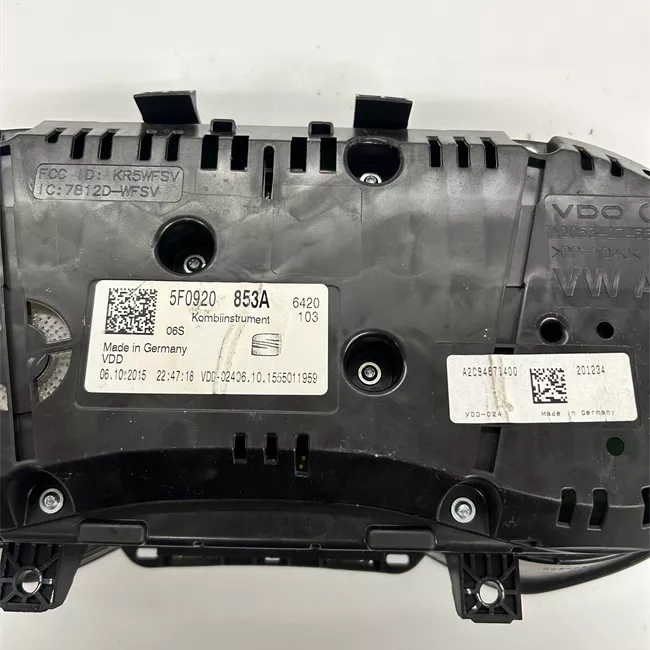 Quadro strumenti completo Display base/260 km/h