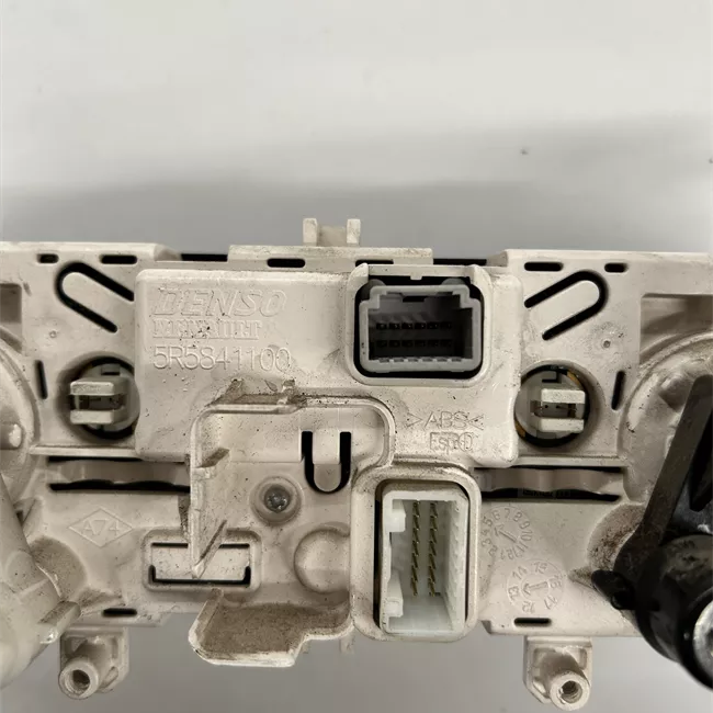 Blocco comando climatizzazione con aria condizionata