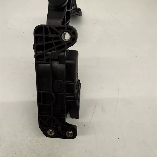 Pedale acceleratore con modulo elettronico