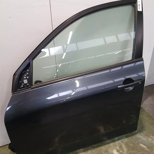 Porta anteriore sinistra