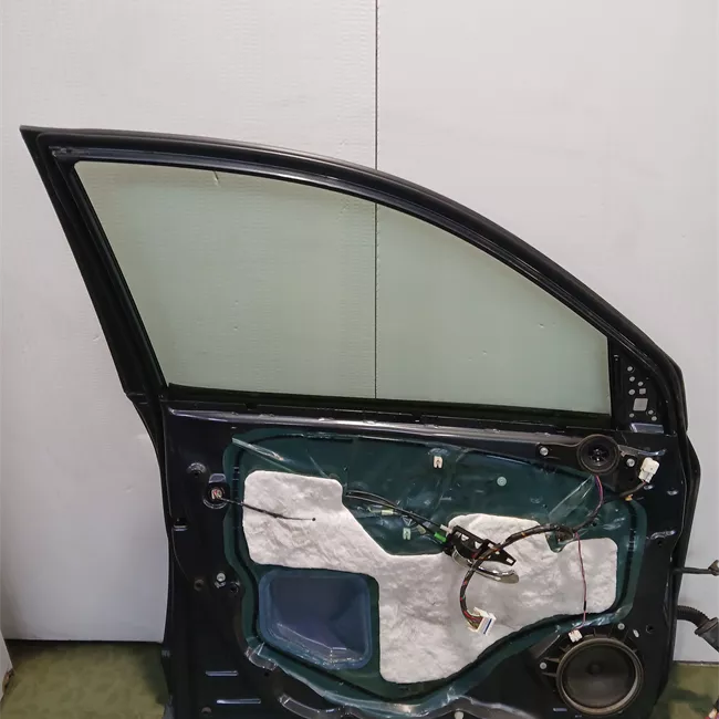 Porta anteriore sinistra