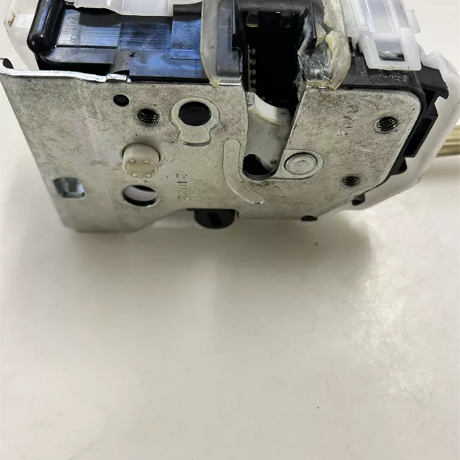 Serratura porta posteriore destra