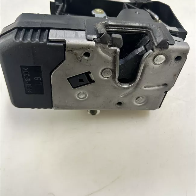 Serratura porta anteriore sinistra Superchiusura elettromagnetica