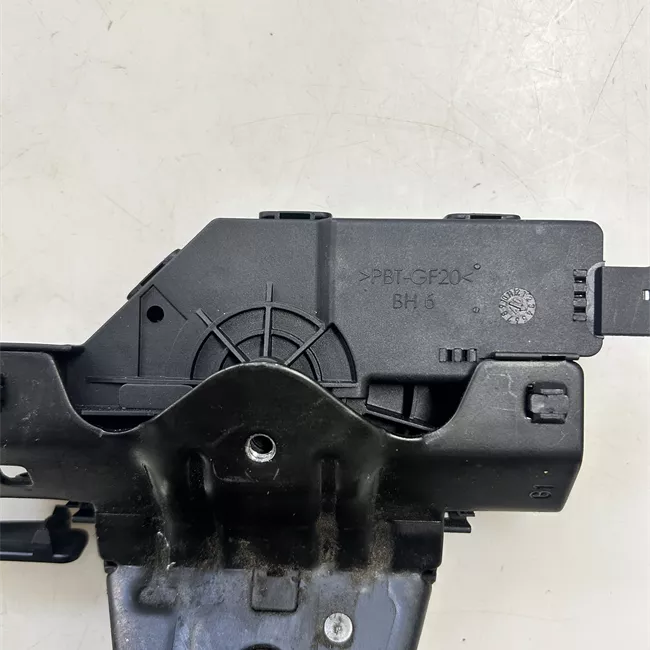 Serratura portello posteriore