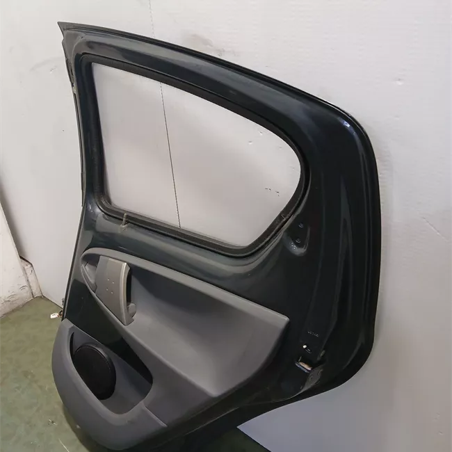 Porta posteriore destra