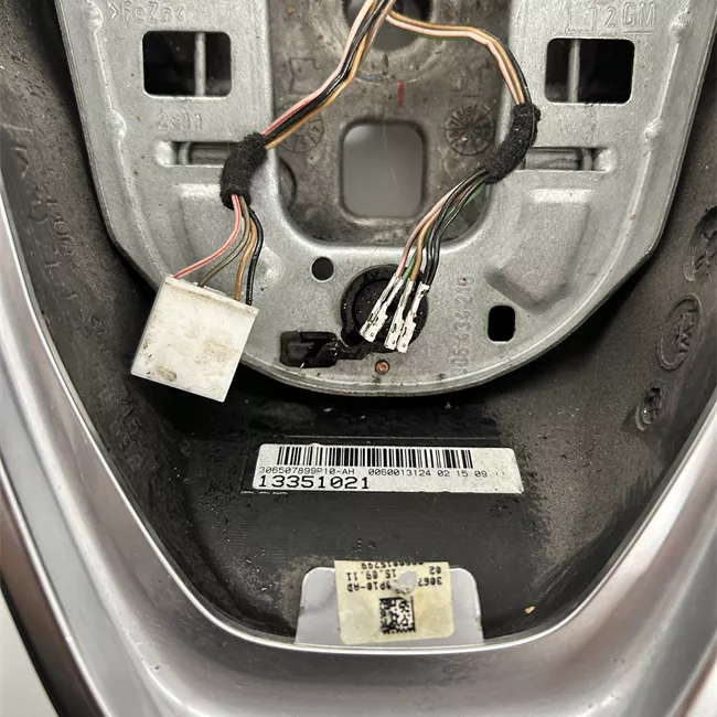 Volante Pelle con modanatura cromata nero