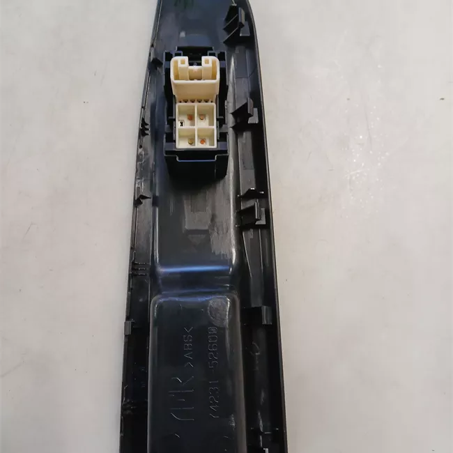 Interruttore alzacristalli porta anteriore