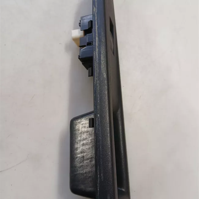 Interruttore alzacristalli porta anteriore