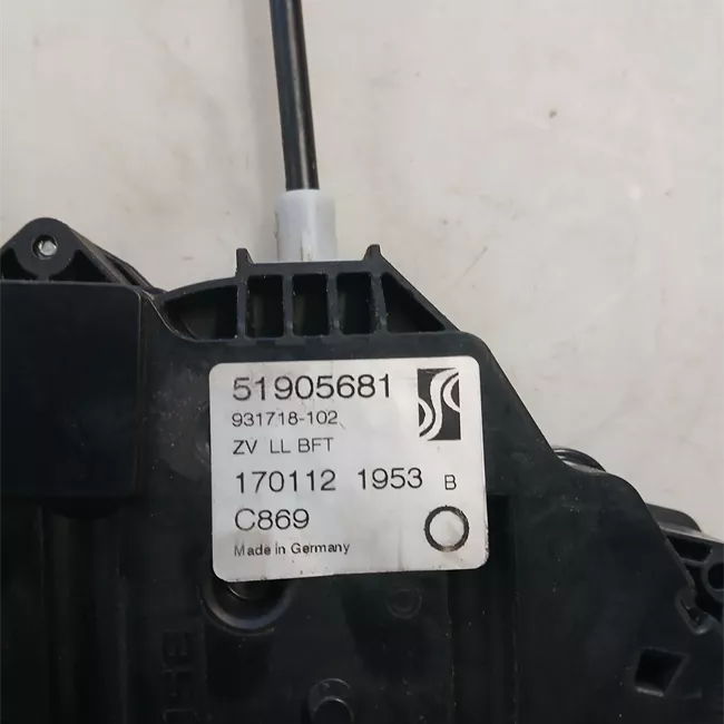 Serratura porta anteriore destra