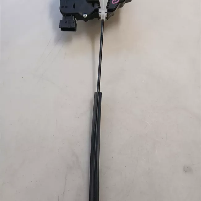 Serratura porta anteriore destra