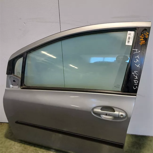 Porta anteriore sinistra