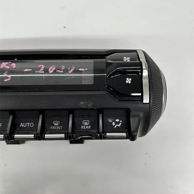 Blocco comando climatizzazione aria condizionata automatico