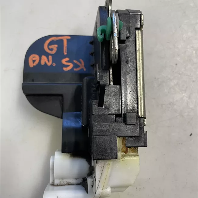 Serratura porta anteriore sinistra