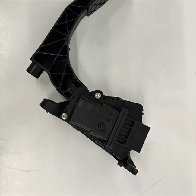 Pedale acceleratore con modulo elettronico