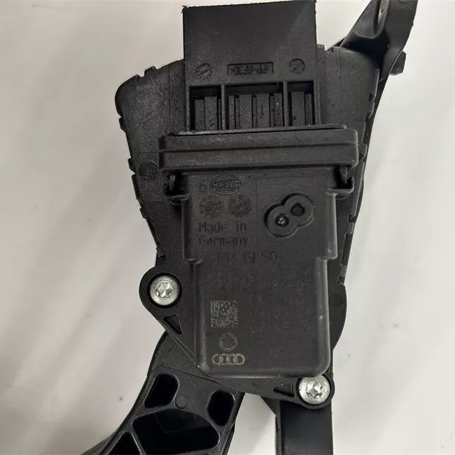 Pedale acceleratore con modulo elettronico