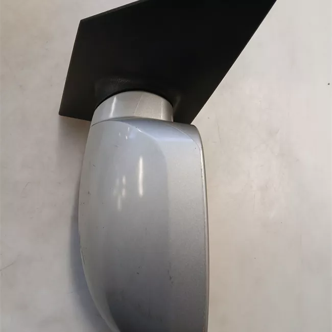 Retrovisore esterno sinistro Elettrico