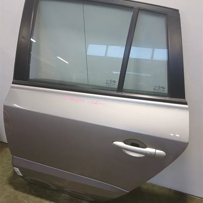 Porta posteriore sinistra