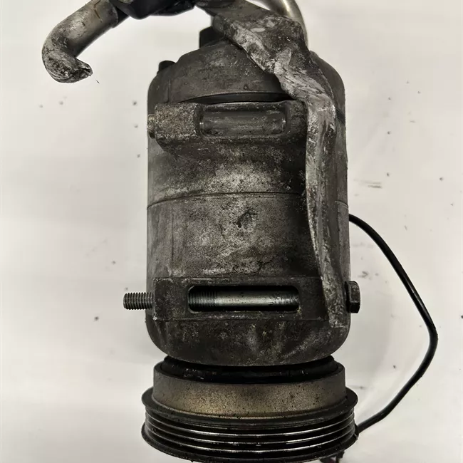 Compressore aria condizionata rotazionale