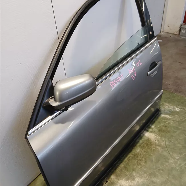 Porta anteriore sinistra