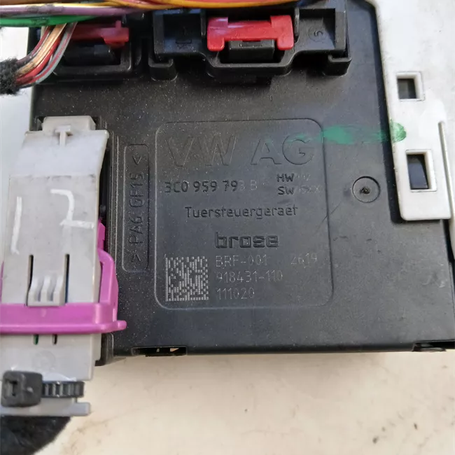 Motorino alzacristallo porta anteriore sinistro