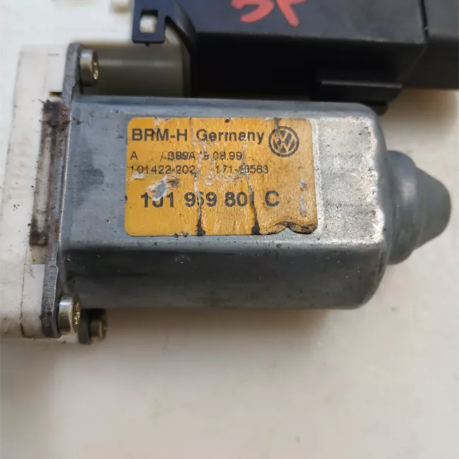 Motorino alzacristallo porta anteriore sinistro