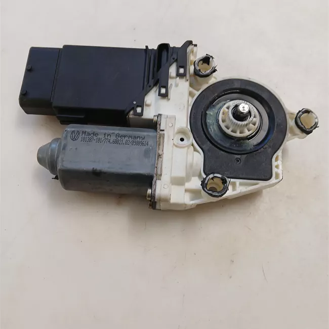 Motorino alzacristallo porta anteriore sinistro