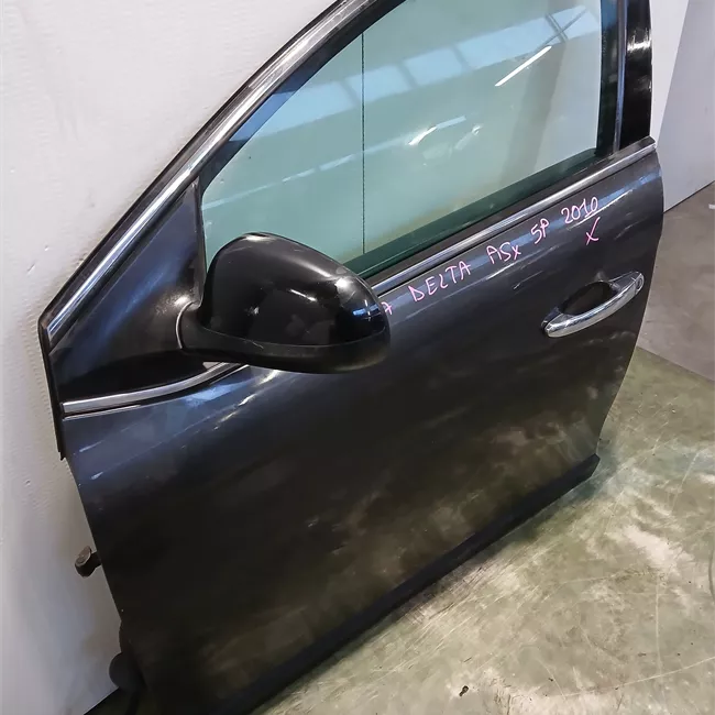 Porta anteriore sinistra