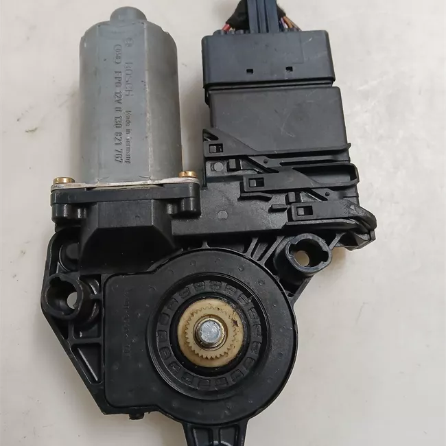 Motorino alzacristallo porta posteriore sinistro