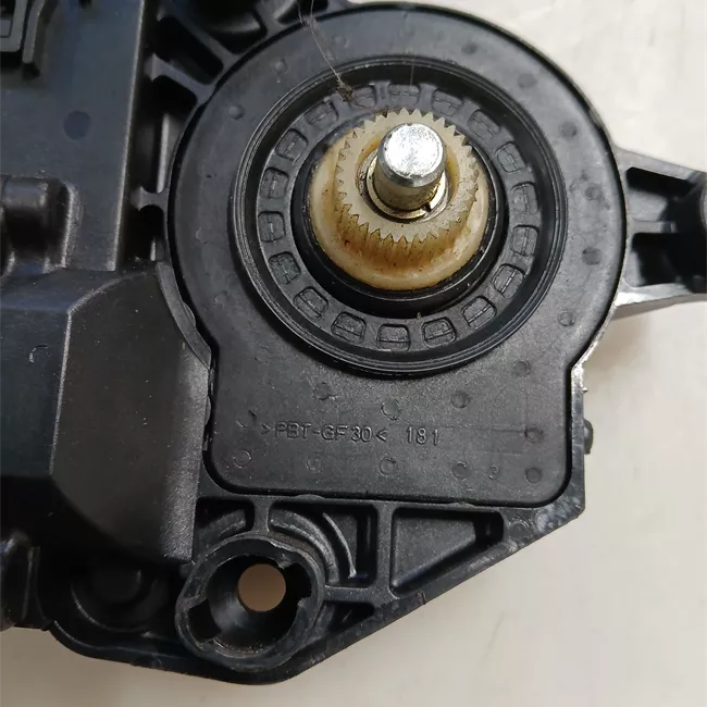 Motorino alzacristallo porta posteriore sinistro