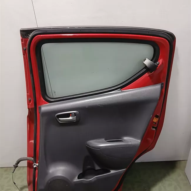 Porta posteriore destra