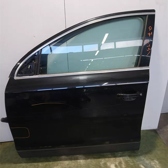 Porta anteriore sinistra