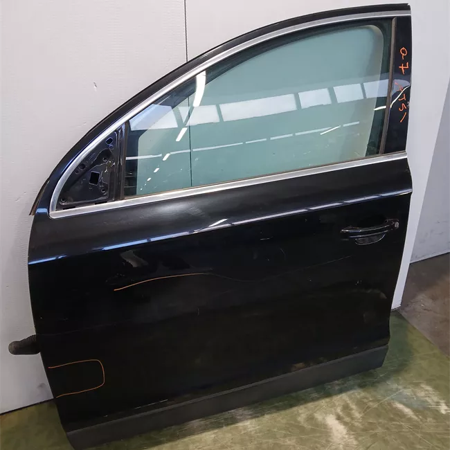 Porta anteriore sinistra